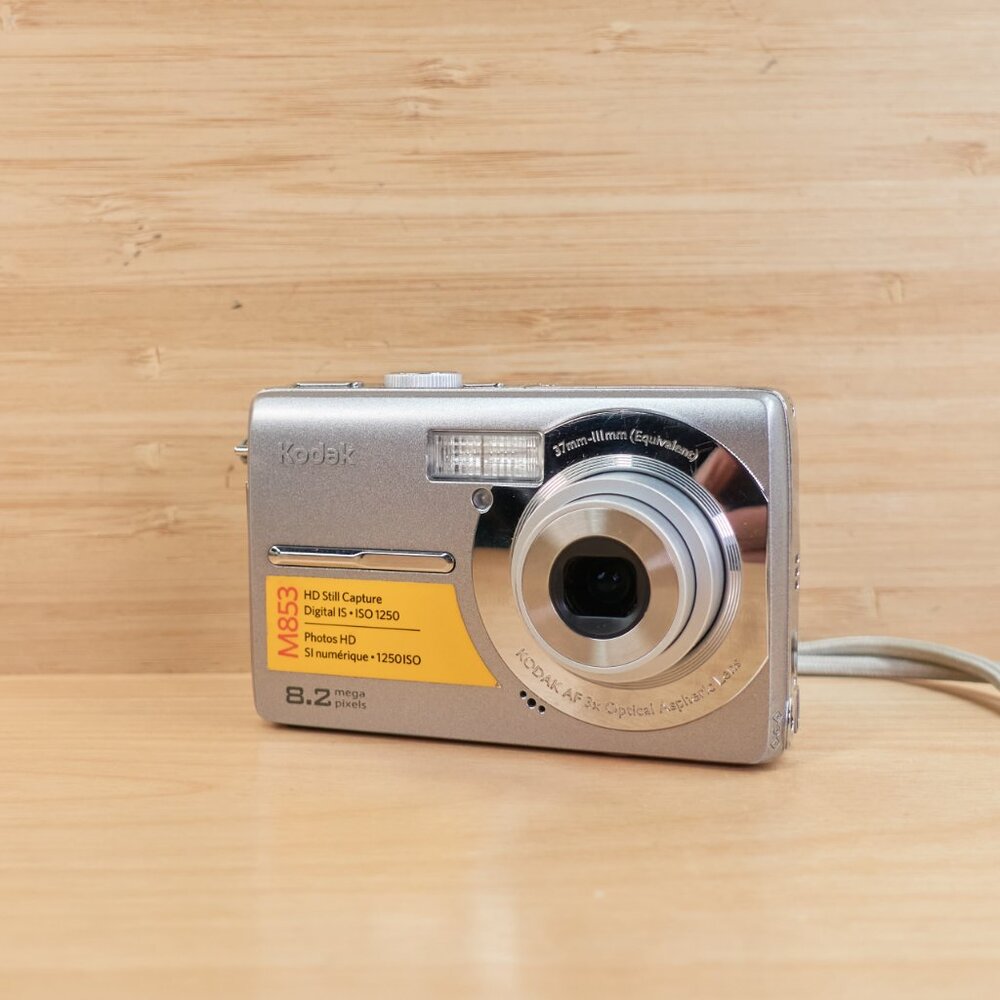 Kodak EasyShare M853 / 8.2MP Digital Camera / 3x Optical Zoom / Silver / Tested